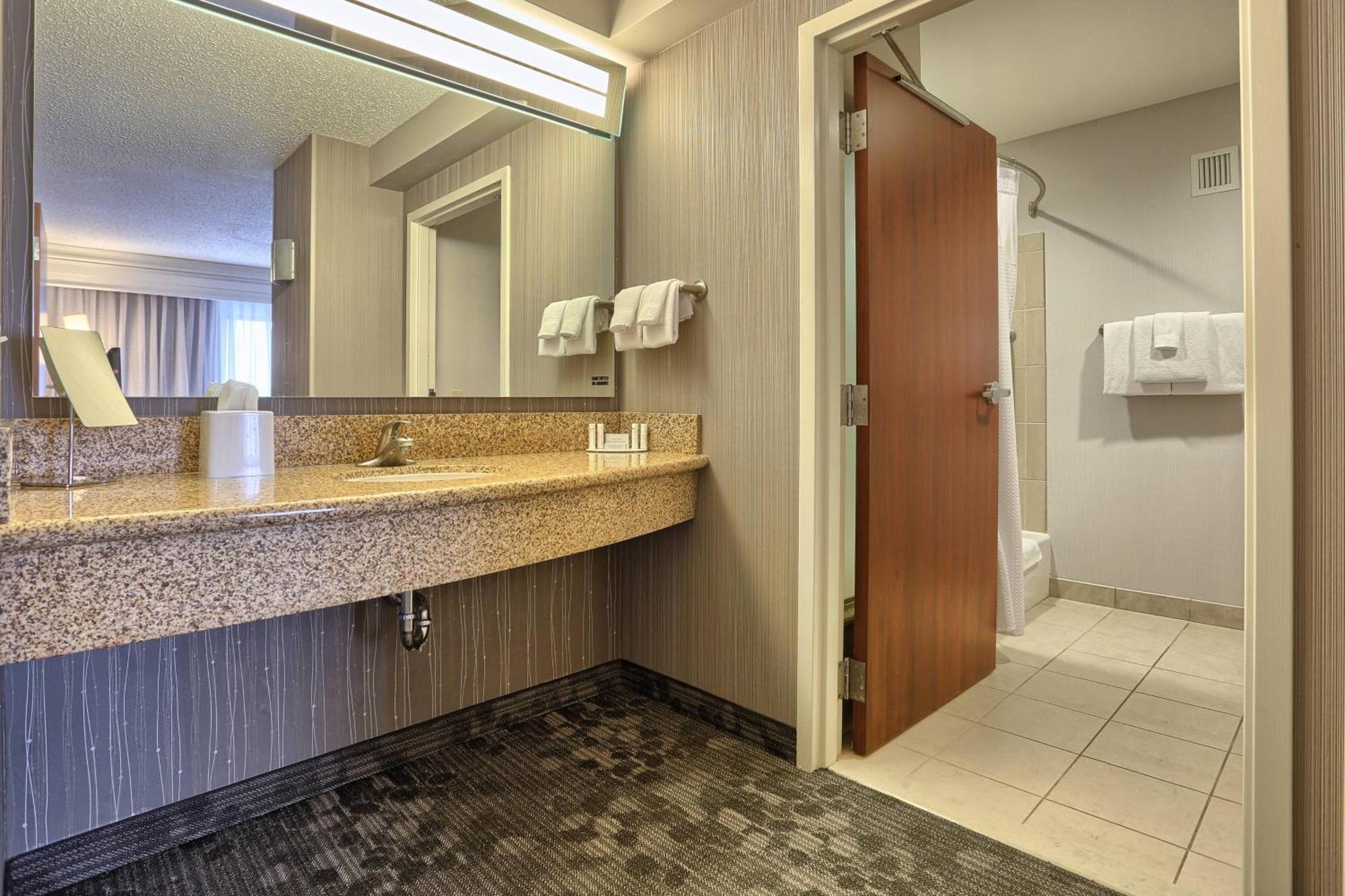 Courtyard By Marriott Harrisburg West/Mechanicsburg Dış mekan fotoğraf